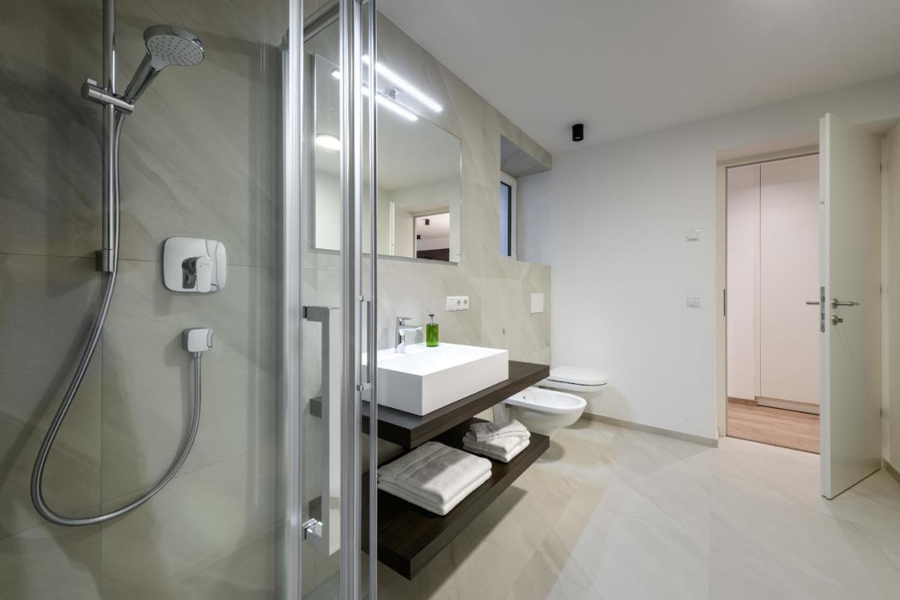 Sambock Quarter Pustrabase Apartment Brunico Exterior foto