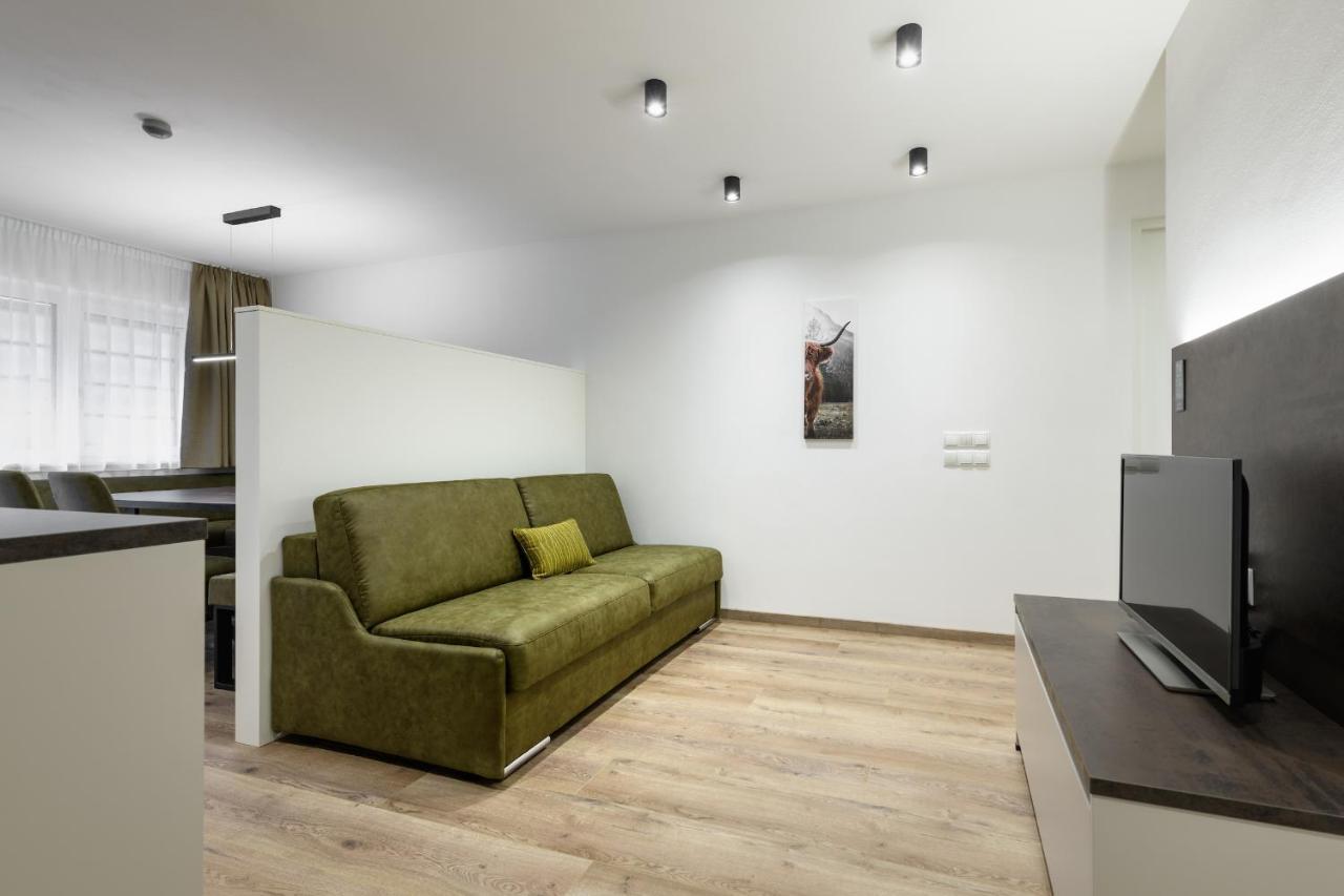 Sambock Quarter Pustrabase Apartment Brunico Exterior foto
